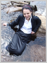 Felicity drenches a smart worker's uniform at the bridge featuring Felicity, the Serving Wench Felicity drenches a smart worker's uniform at the bridge featuring Felicity, the Serving Wench